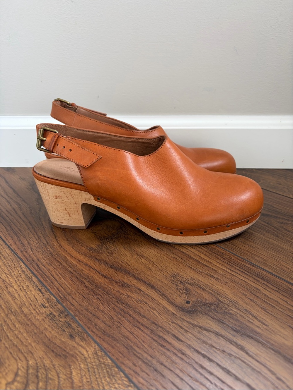 Madewell Tan Leather Slingback Clogs